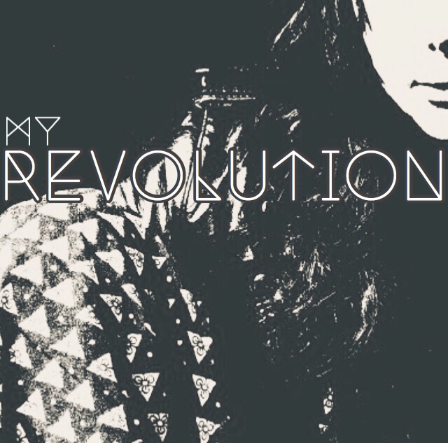 Post-punk shivers – True Moon – My Revolution