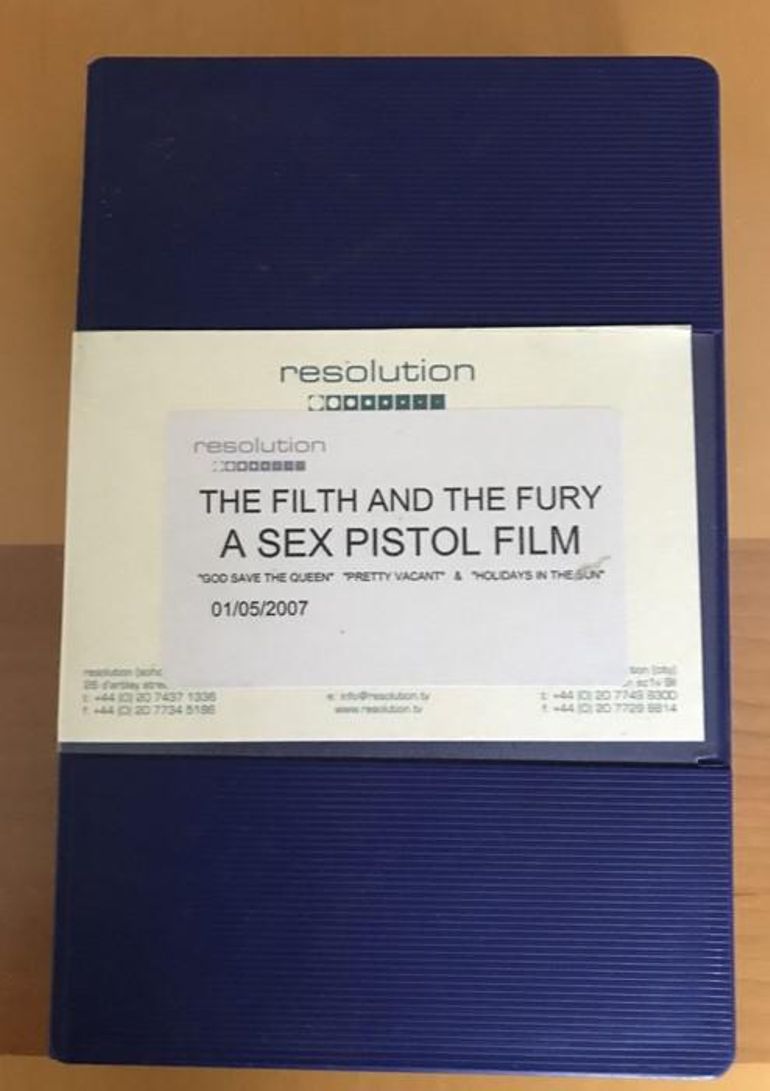 Curiosities – Un documentaire sur les Sex Pistols aux enchères