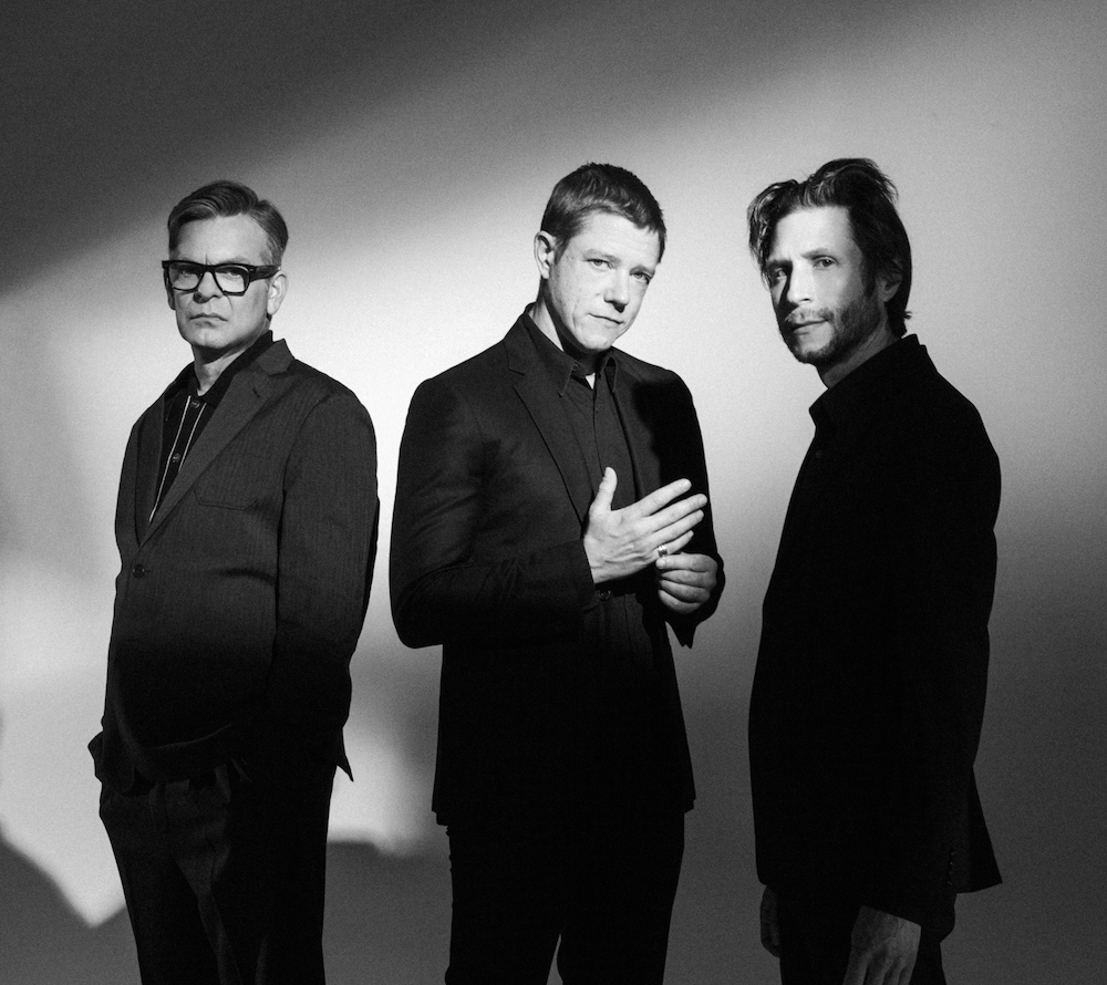 News – Interpol – Fables