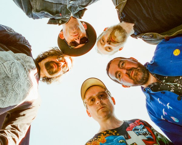 Electro News @ – Hot Chip – Freakout/Release 7”