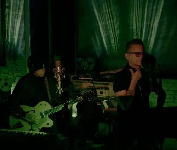 Le Live de la semaine – Depeche Mode – My Favourite Stranger (Vinegar Hill Sessions)