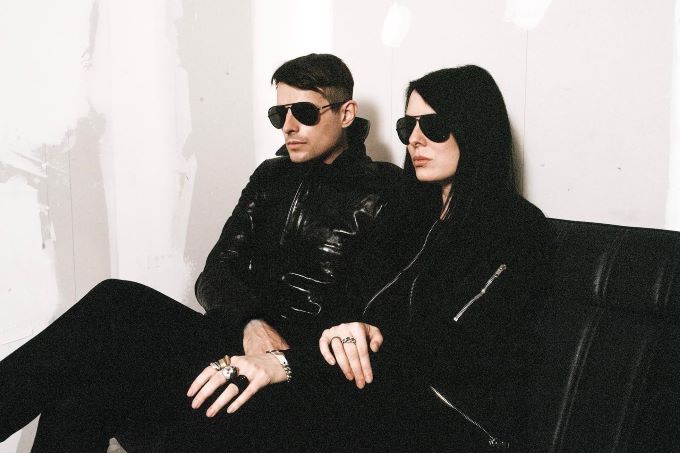 News – Cold Cave – Hourglass