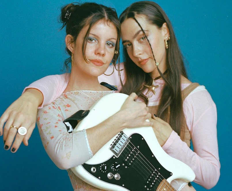 News – Hinds – Stranger (ft. Grian Chatten)