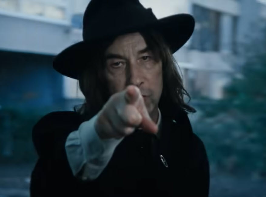 News – Primal Scream – The Centre Cannot Hold (Official Video)