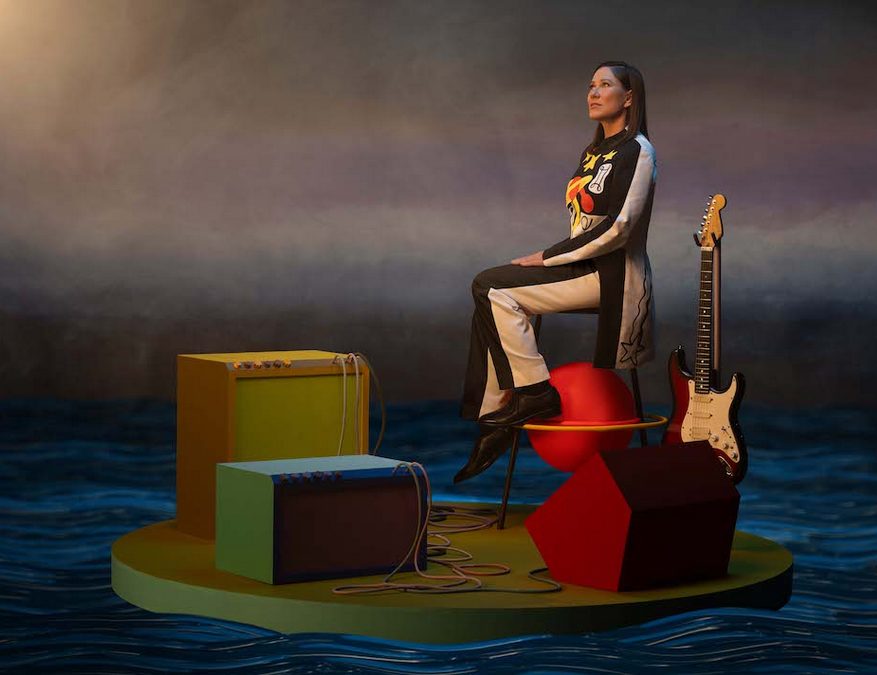 News – Kim Deal – Nobody Loves You More