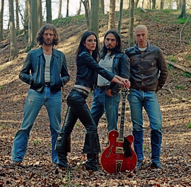 News – Wolf Alice – White Horses