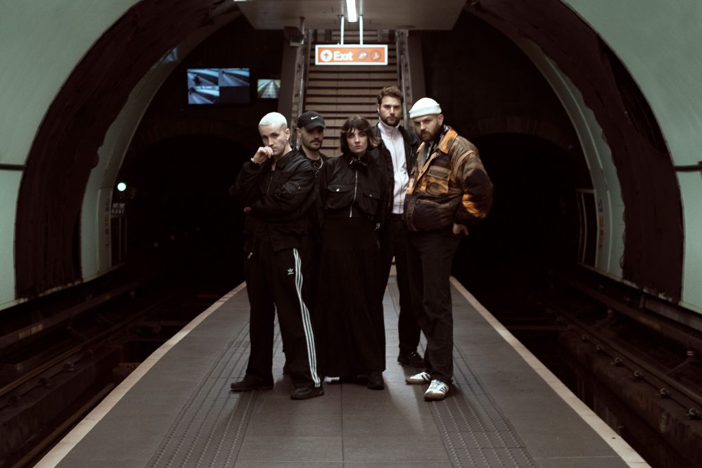 Post-punk shivers – VLURE – Escalte