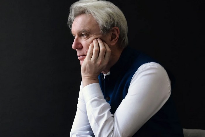 News – David Byrne – What Is The Reason For It? (ft. Hayley Williams)