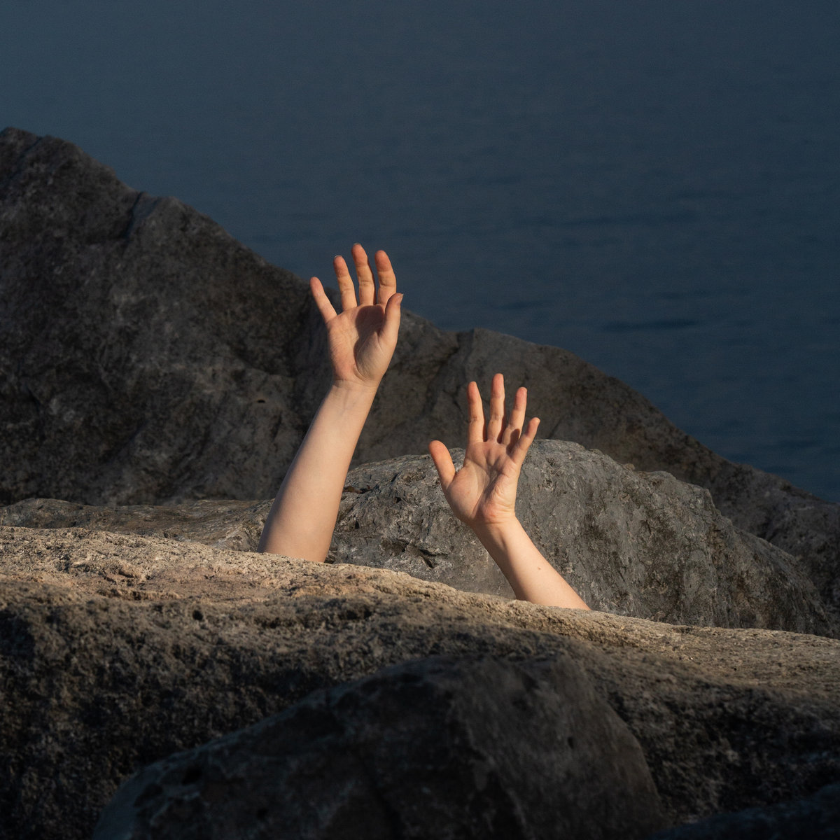 News – The Weather Station – Only The Truth / Airport